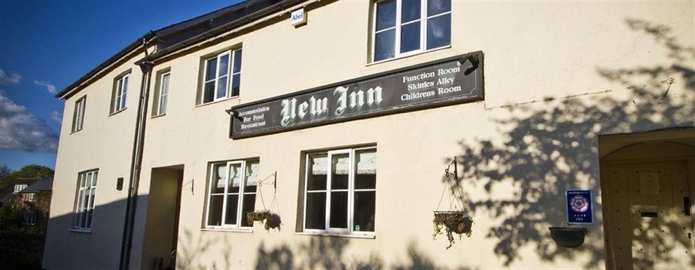 New Inn 汤顿 外观 照片
